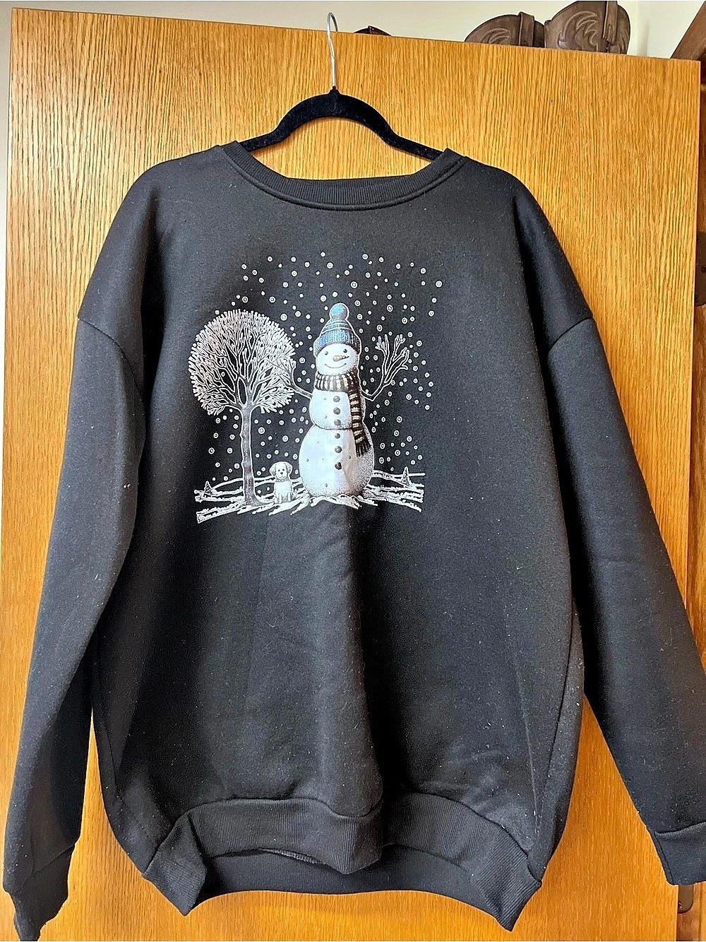 Snowman Graphic Sweatshirt in Black